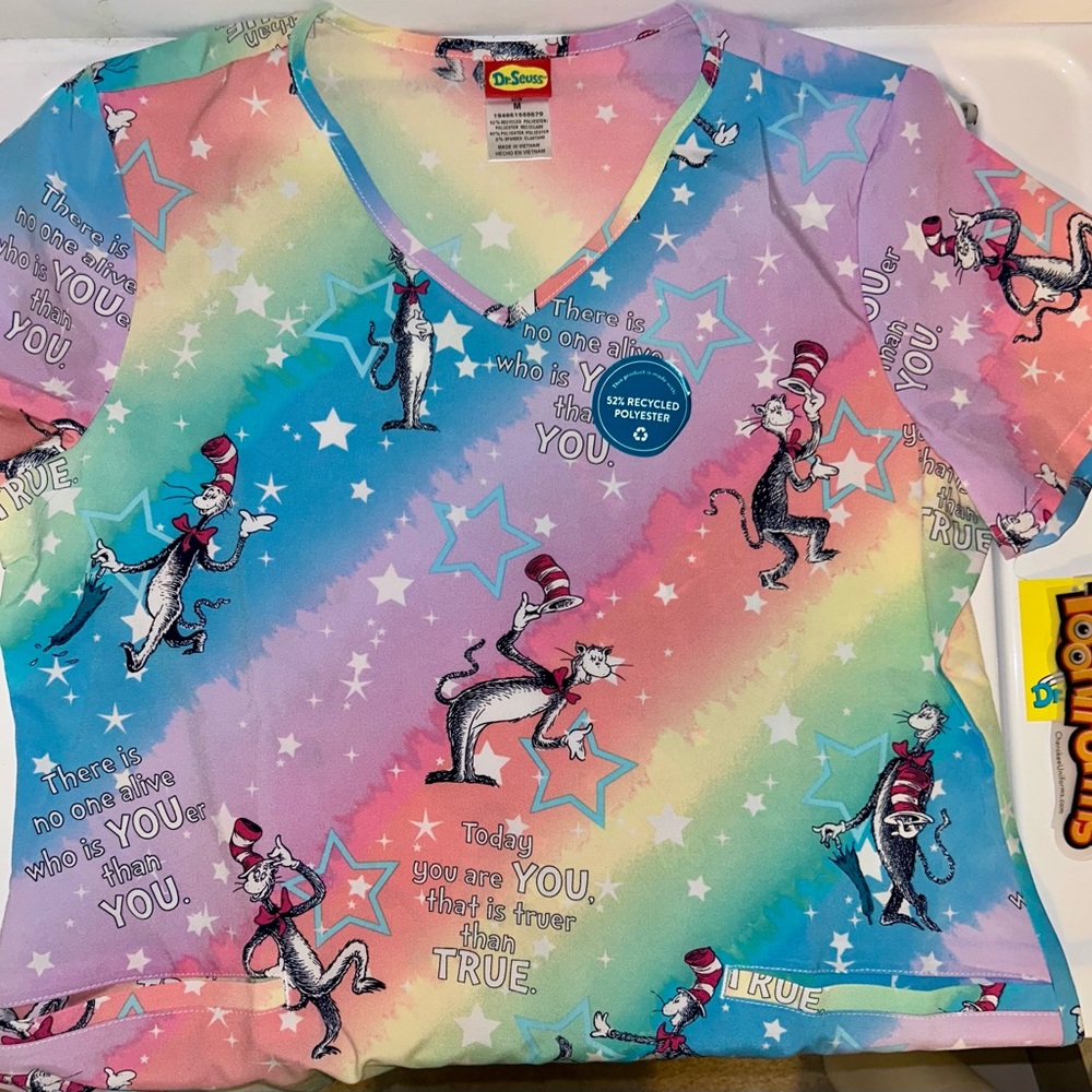 Dr. Seuss Rainbow Scrub Top Size M